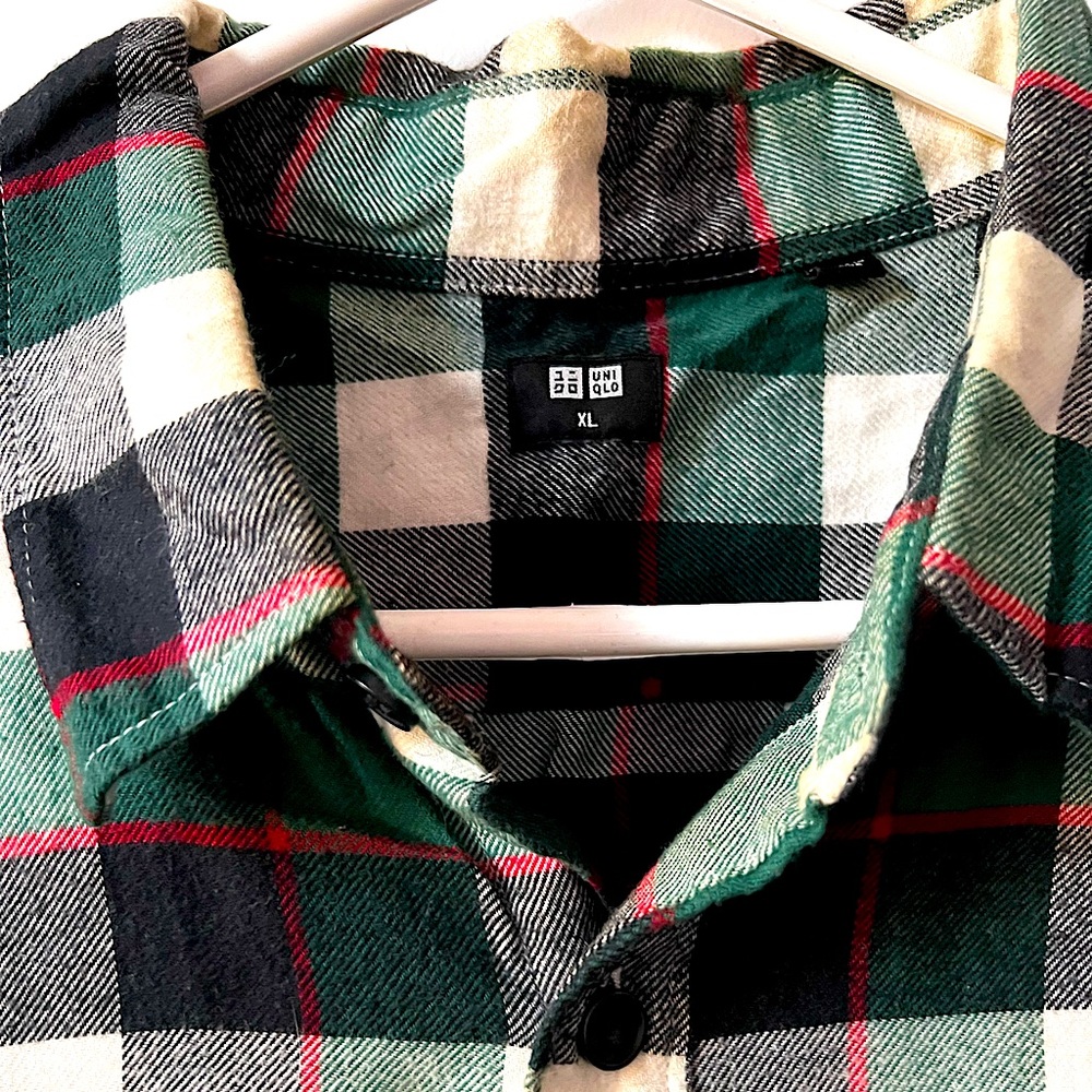 Size: XL , Multi Color Flannel Button Down. Green, White, Black, and Red.